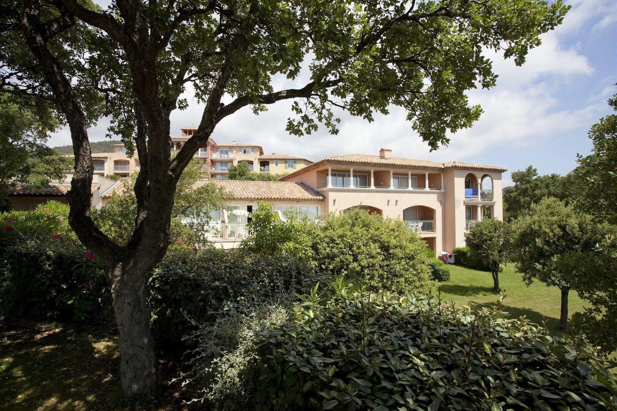 P&V Residence Le Hameau Des Issambrr Sainte-Maxime Exteriér fotografie