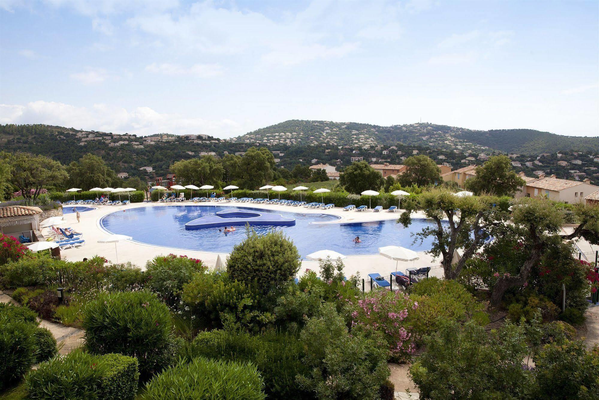P&V Residence Le Hameau Des Issambrr Sainte-Maxime Exteriér fotografie